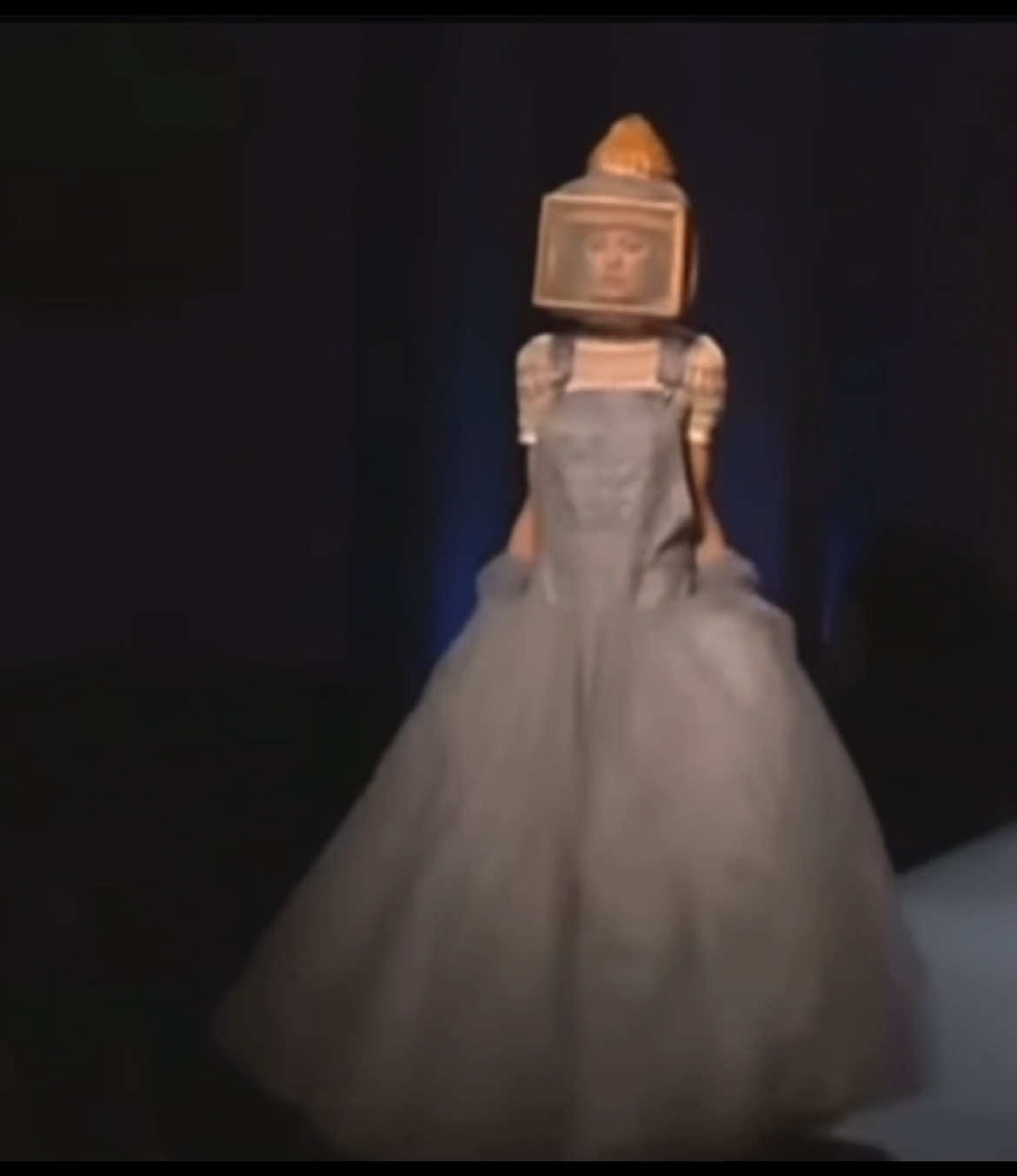Lindsey Wikson fall#fyp#fouryoupage#fashion 