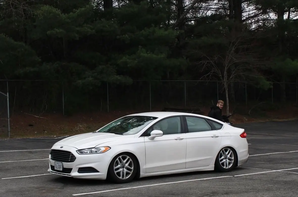 Builds finally coming along, once I finish audio wheels will be on and a little more low🙂‍↕️#cars #cartok #fyp #foryo #slammedenuff #carsoftiktok #slammedenuffgatlinburg #lowered #loweredlifestyle #stance #gatprep #coilovers #ford #fordfusion #fordfusionclub #onthisday 