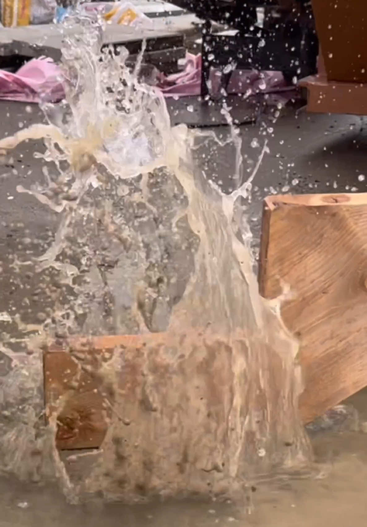 Wood vs Composite Stair Framing #carpentrytips #homeimprovement #deckbuilding #protips 