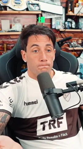 El stream que no fue Momo contó que le ofrecieron acompañaron a Speed en su paso por Argentina en enero, pero prefirió no sumarse. Nos quedamos con ganas de esa collab #momo #coscuarmy #ishowspeed #brunenger