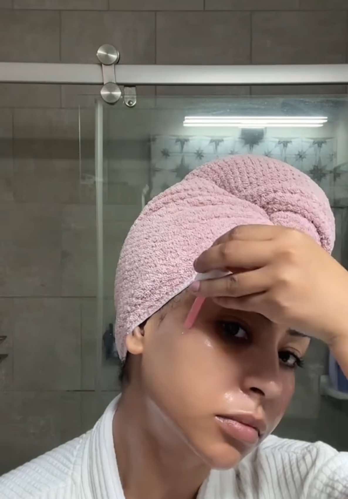Ever tried skincare ASMR? It's like a spa for your ears while your face gets pampered! 🎶🥰 Who said skincare can't be entertaining? @Clarins USA @byoma @Alpyn Beauty @Glow Recipe @Medicube Global @Naturium   #ASMRAddict #SkincareWhims #PunsAndHydration #GlowGetters