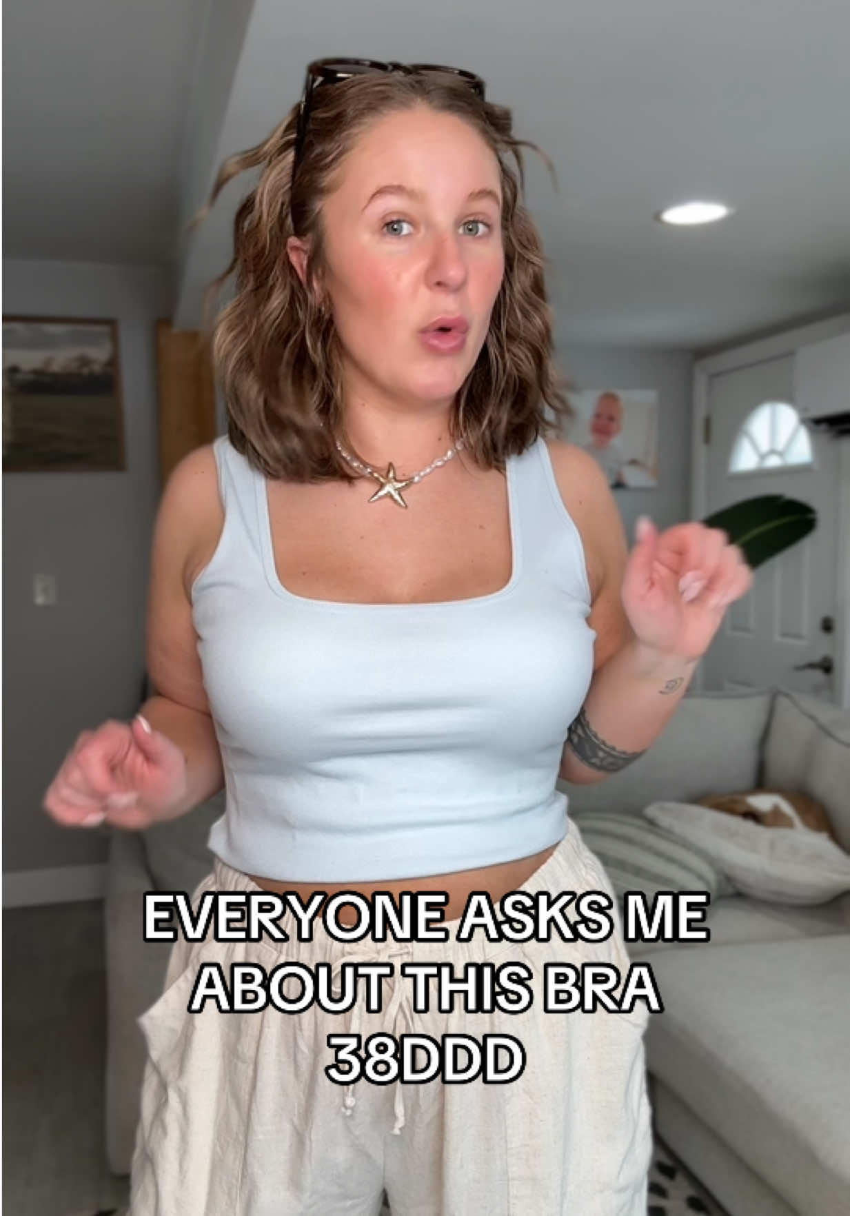 The amount of comments I answer every day of people asking me what bra I’m wearing is CRAZY! I love this bra from @PARFAIT LINGERIE! I’m a size 38DDD #bra #bras #straplessbra #parfait #parfaitbra 