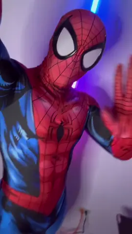 Así se ve un traje de Spiderman de AliExpress 👀🕷️ #spiderma #aliexpress #cosplayer #foryo #elsalvador #viral_video #marvel #503 