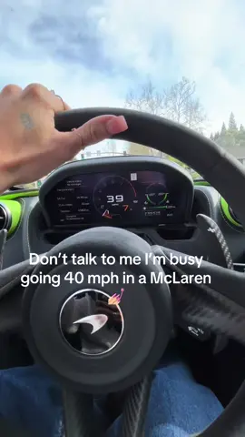 Try to catch up🏎️💨  #fyp #foryou #mclaren 