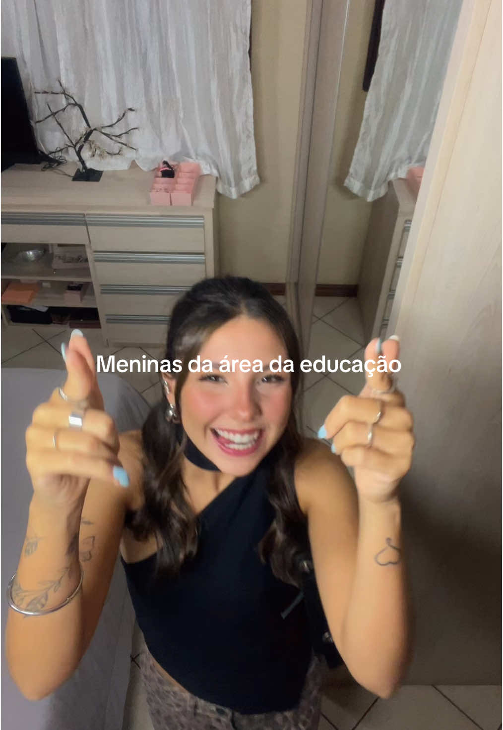 A vida da professora não é fácil viu 