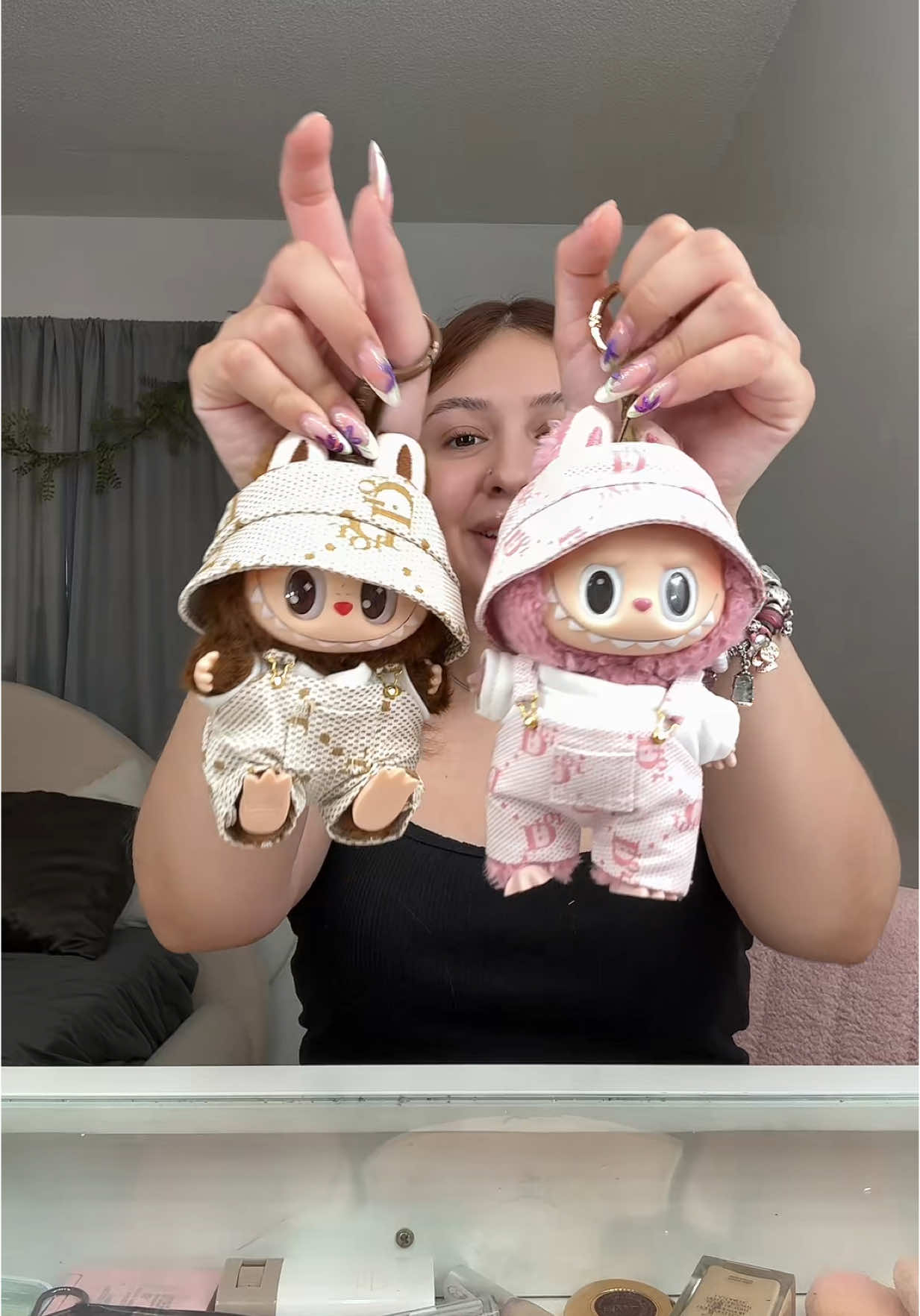 STOP THEYRE SOO CUTEE🥹 #fyp #labubus #labubu #excitingmacaron #haveaseatlabubu #secretlabubu #secret #outfits #labubuthemonsters #unboxing #popmart #unboxinglabubus 