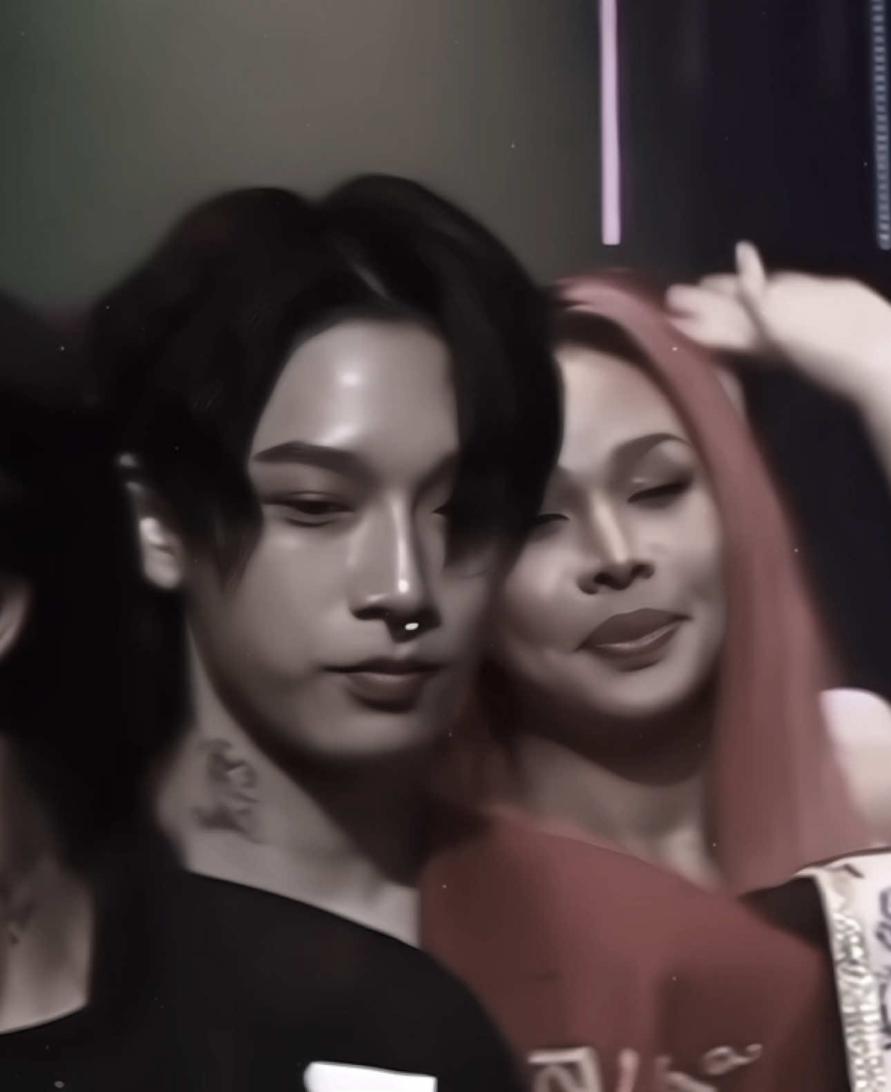 หนูสลิ่มพี่แช่มสูทแดง #nexnattakit #busbecauseofyouishine 