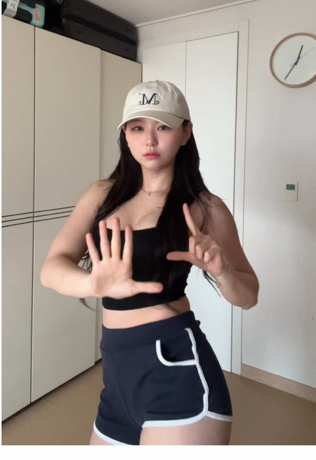 #협찬 아이유 손민수템 💕 @무센트 