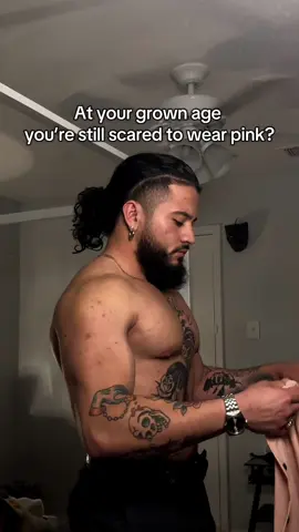 #fyp #fypシ #menstyle #mensstyle #outfit #menshair #longhair #curlyhair #manbun #beardlook #menswear 