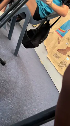 @ℭ𝔥𝔦𝔩𝔩𝔦 bahah #school #over16 