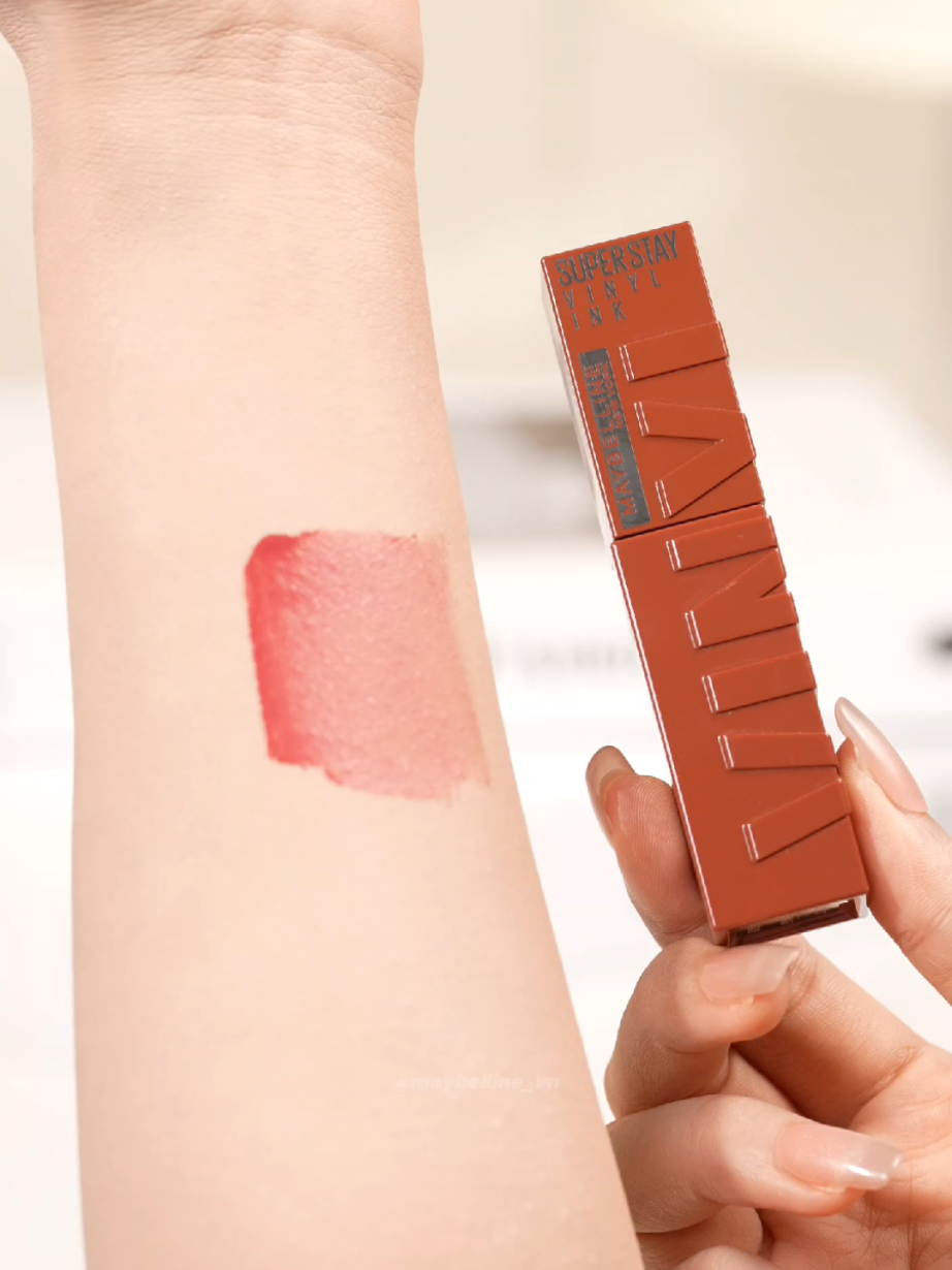 Màu 115 Son Vinyl Ink Maybelline, hồng nhẹ nhàng như màu môi ✨️ #maybelline_vn #goclamdep #thuvienmakeup #maybelline #reviewlamdep #muataitiktokshop #vinylink #superstayvinylink #mnyzone 