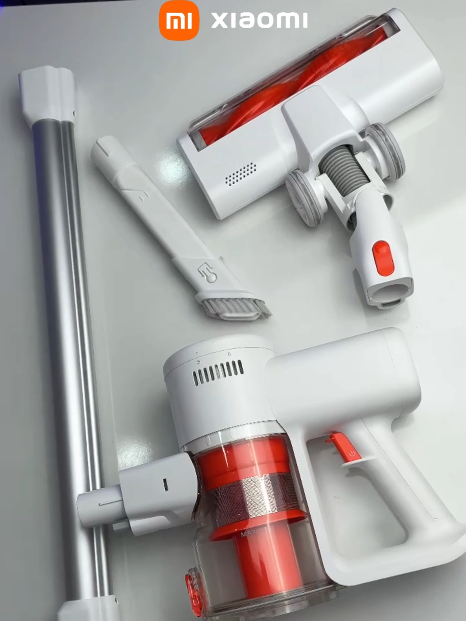 Robot hút bụi cầm tay G20 lite Xiaomi vừa hút bụi sàn nhà, được tặng kèm thêm đầu hút nệm giường sofa. #xiaomi #vacuumG20lite