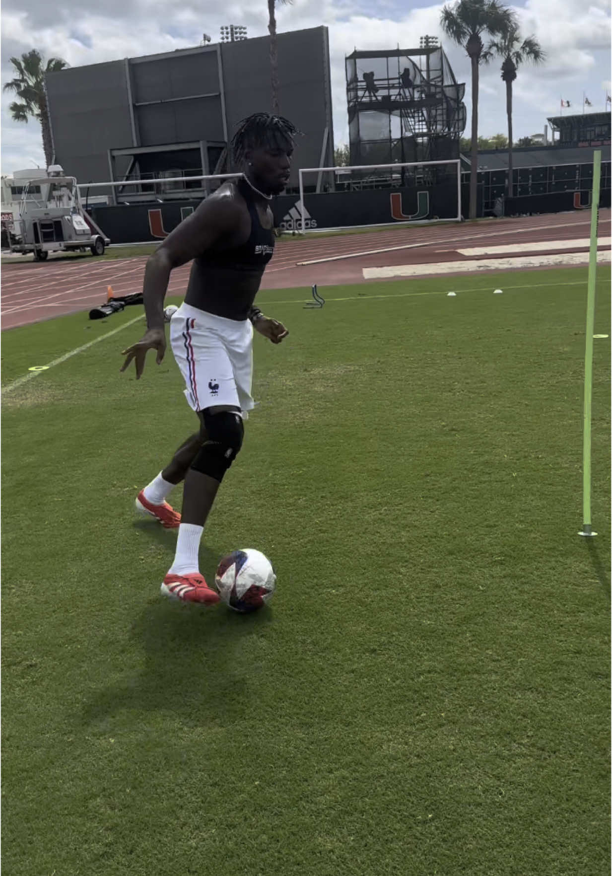 I can’t wait to be back! ⚽️