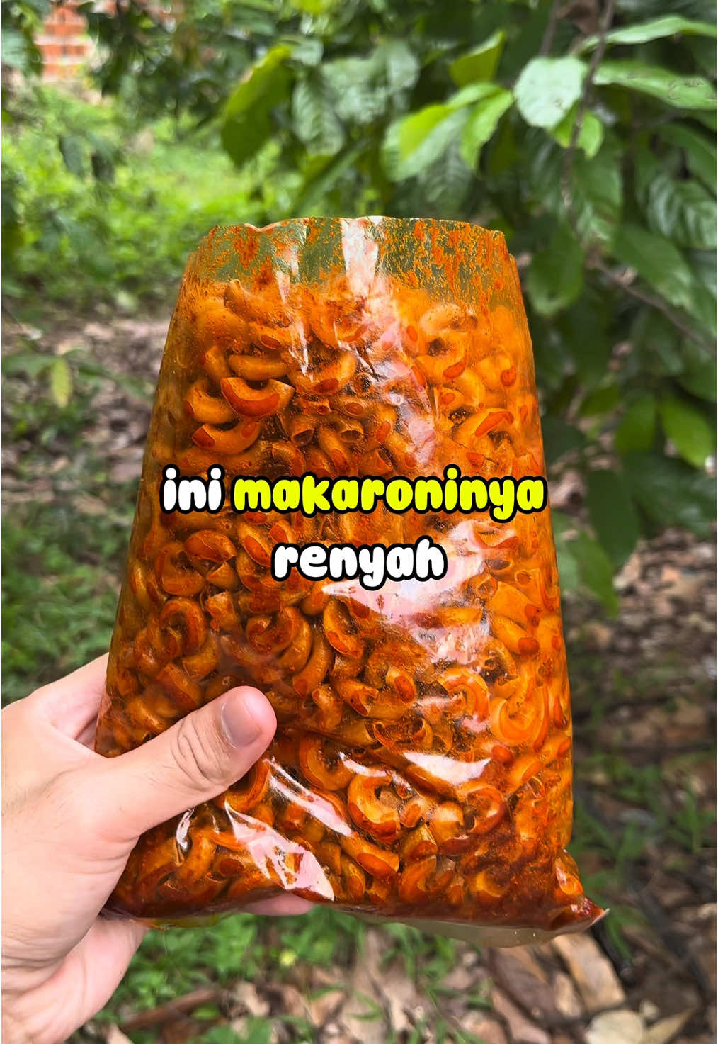 Makaroni nya renyah bumbu pedas cuy🥵🔥#makaroni #makaronicikruh #makaronipedas #makaroniextrapedas 