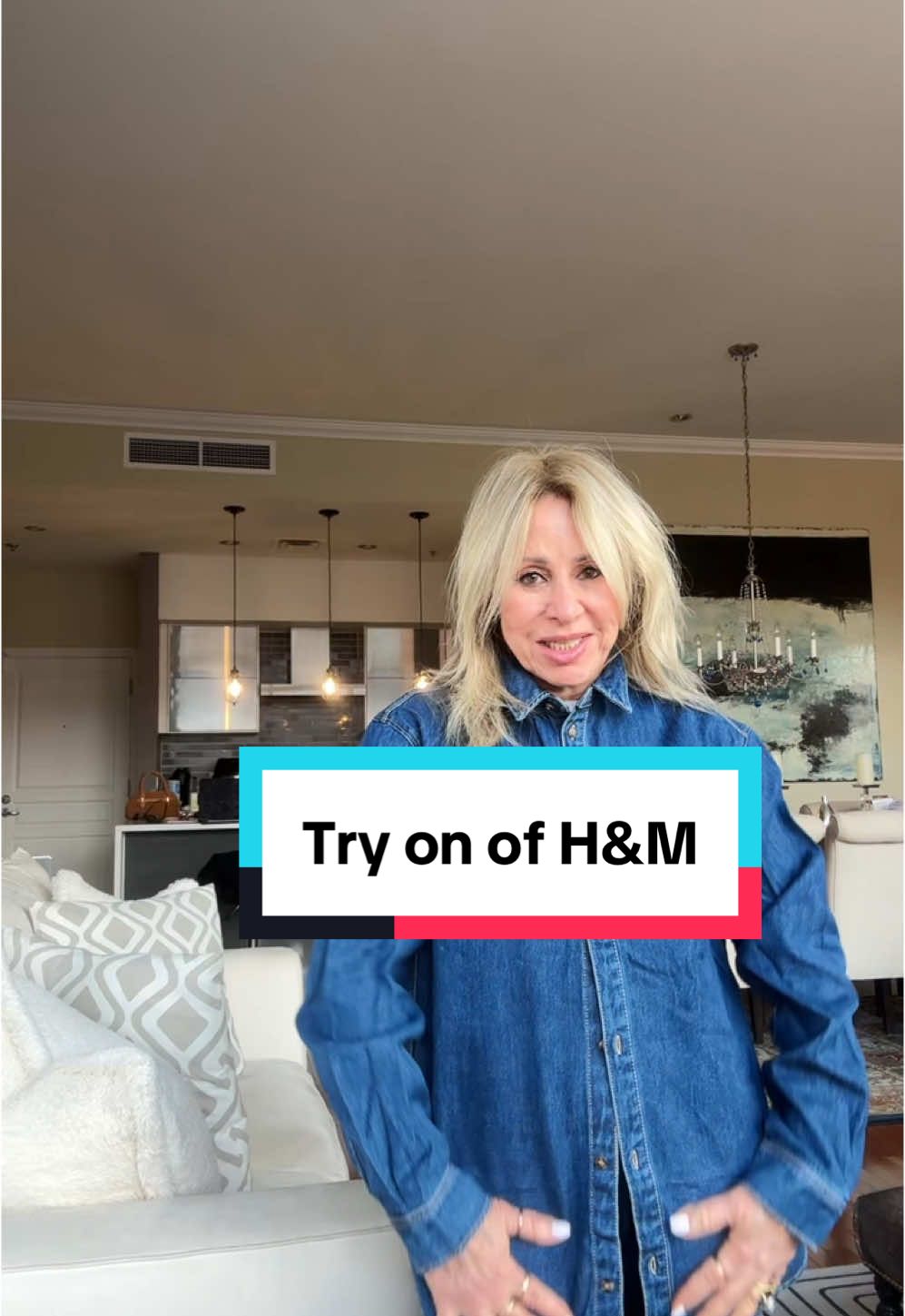 Still on the hunt for the perfect denim shirt. Two pieces from @H&M collection.  #suedeshortsoutfit #denimshirt #minihaul 