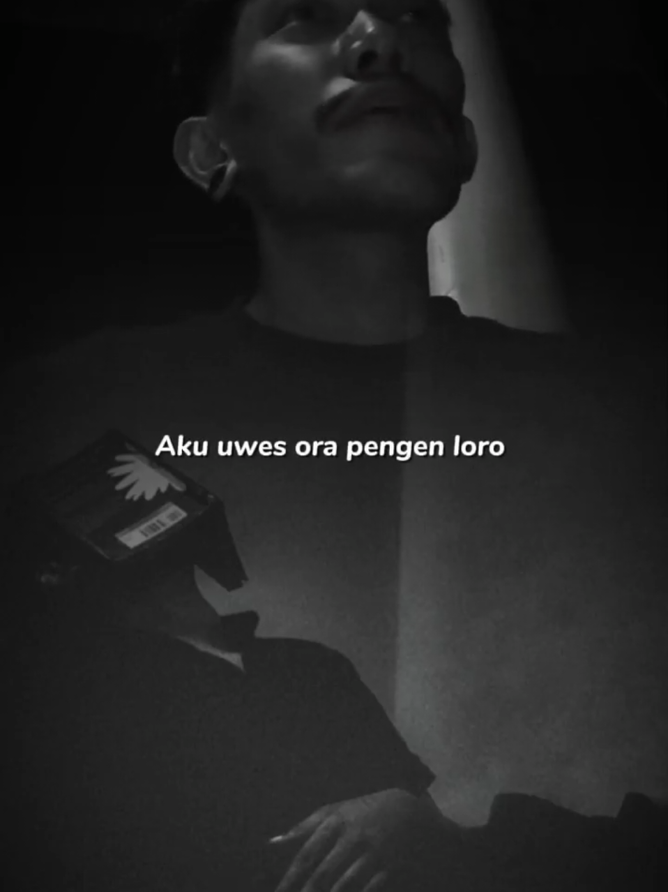 aku uwes ora pengen loro😔 #djiamputh #westatas #liriklagu #coverlagu #fyp #xyzbca 