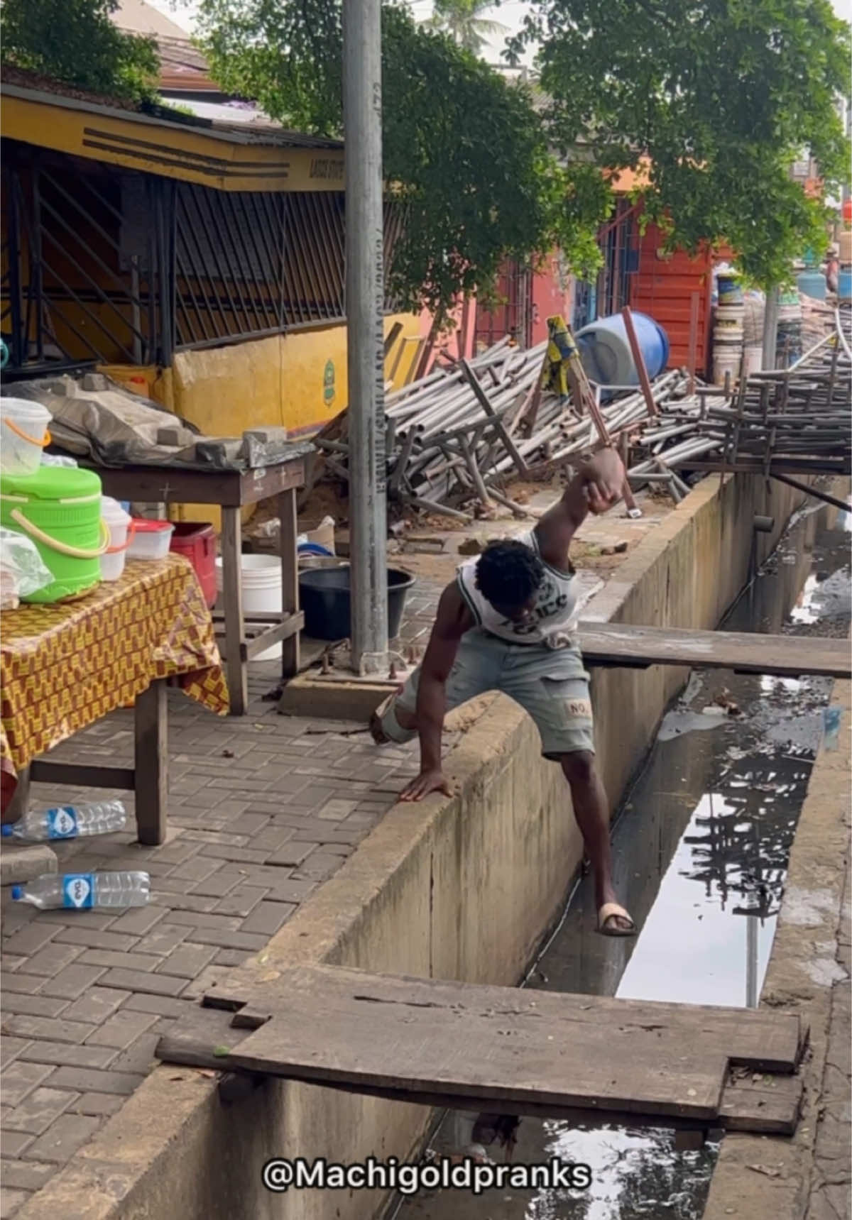 Lost money prank 😭🤣🤣🤣🤣😂😂🤣🤣🤣🤣🤣🤣 #reels #pranks #Machigoldpranks #viral