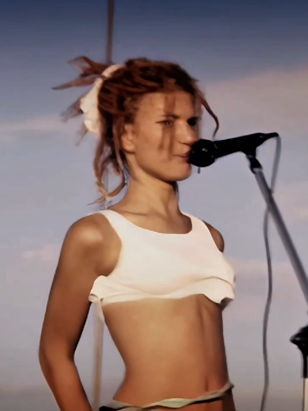 Camila <3 #camilabordonaba #camilabordonaba💗🦋 #rebeldeway #00s #rebeldewayedits #marizzapiaspirito #marizzapiaspirito♡ #erreway #crismorena #erreway🚸 #argentina #2000s #pablizza 