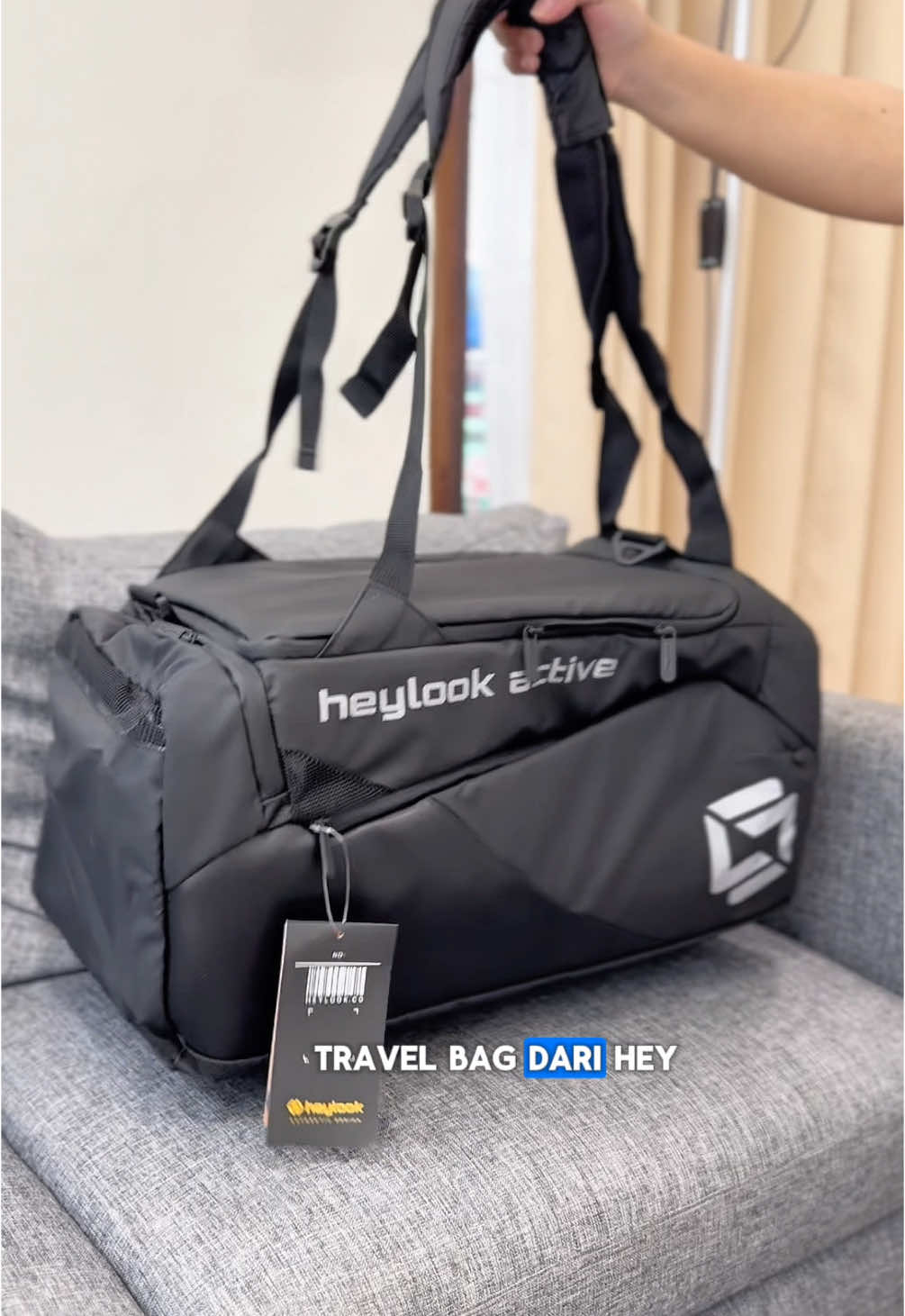 Travel bag cocok buat traveling, mudik atau dipakai buat nge gym soalnya looksnya tuh ganteng bgt #tas #travelbag #tasjinjing #tasmusik #tasbackpack 