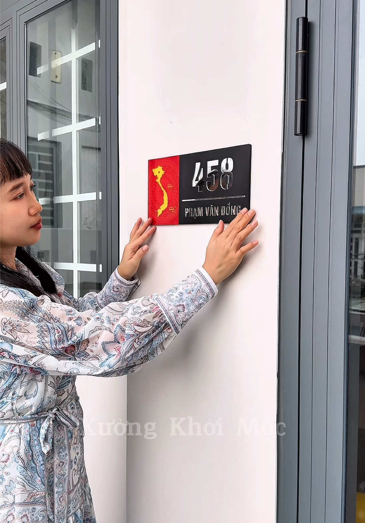 Trả lời @Kênh thông tin Thuần Việt  cả xóm rần rần cái bảng số nhà có hình bản đồ Việt Nam. #xưởngkhởimộc #nhàcửa #bảngsốnhàđẹp #yêunuoc🇻🇳 #30thang4 
