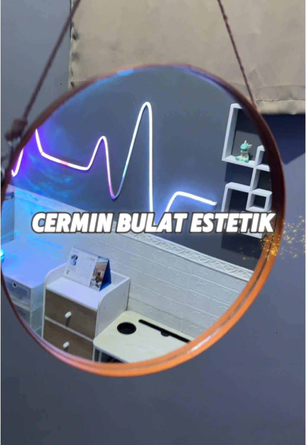 Cermin bulat estetik buat kamar kalian🤩 #cerminbulat #cerminaesthetic #cerminrias #kamaraesthetic #kamarestetik  #dekorasikamar #dekorasikamaraesthetic #virgoaesthetic 