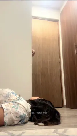 🤣 #scare #prank #scareprank #scarecam #funnyvideos #fail #bushman #bushmanprank #laugh #haha #foryou 