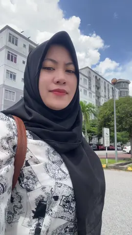 Siang#fypシ゚viral #wanitahebat #malaysia #laguviral 