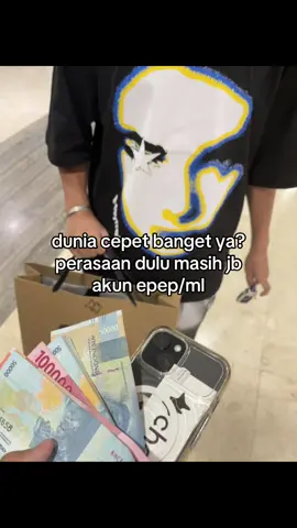 bukan era nya lagi, chmb?dm ig @fikzz.supply #fypage #katakata #brandlokal #chmb #outfit #epep #moots?? 
