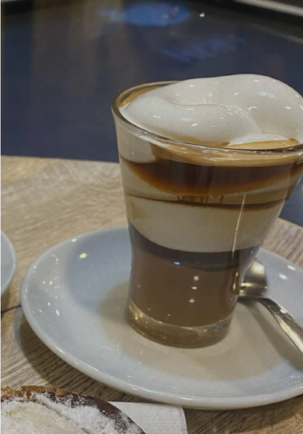 Affogato is an Italian dessert. #affogato #londonvlog #foodvlog 