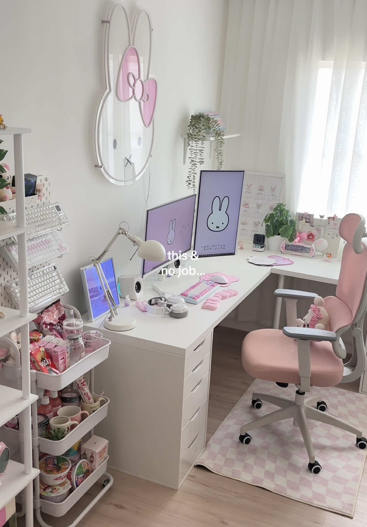 💗 back to L-desk layout! #desksetup #wfhsetup #GamingSetup #cutesetup #gaming #desk #setupinspiration #desktour #setuptour #fyp #foryou #cozysetup