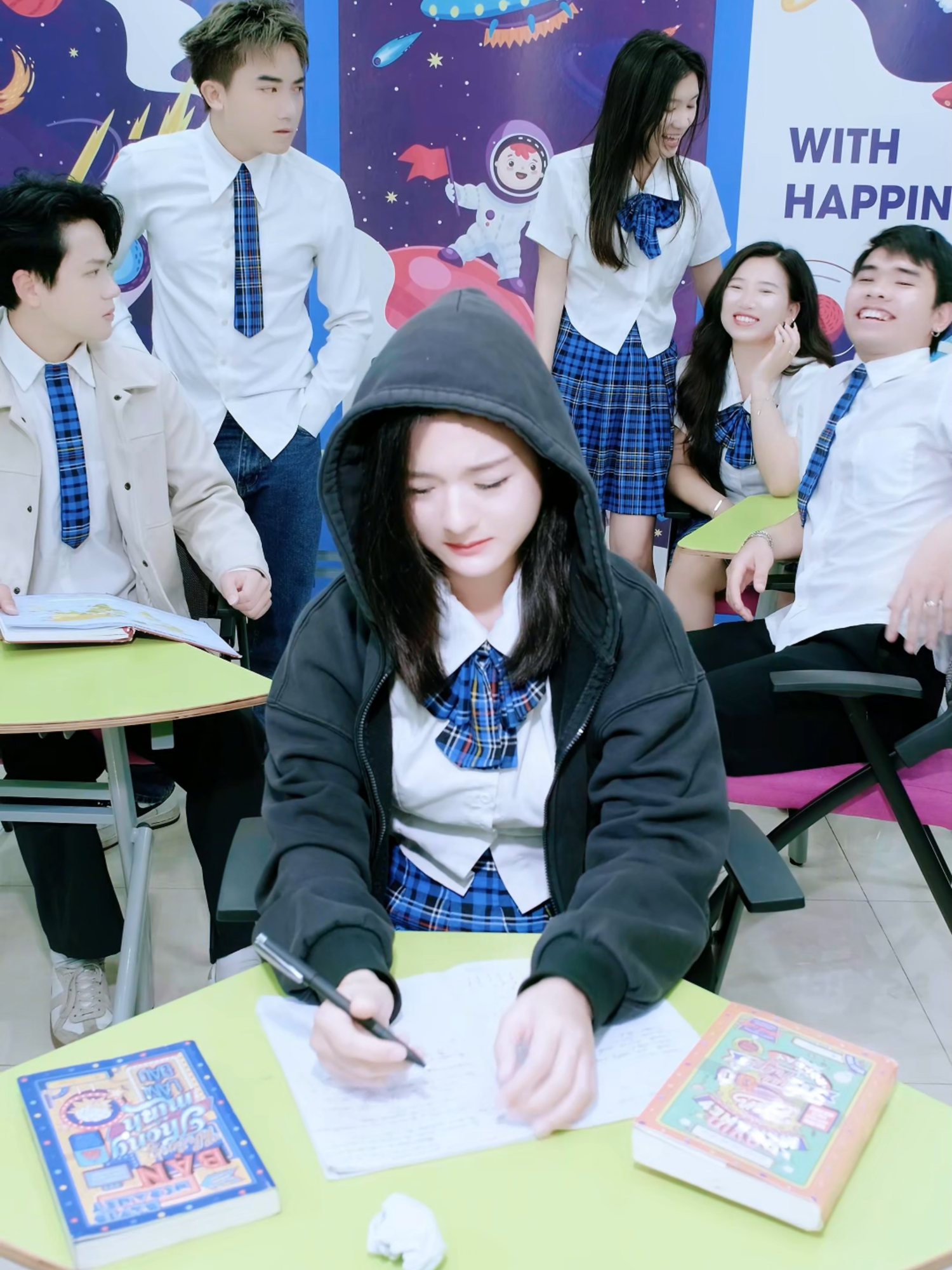 She Was Bullied for Cutting Her Hair ✂️😢 #linhchihihine #linhchihihihi_