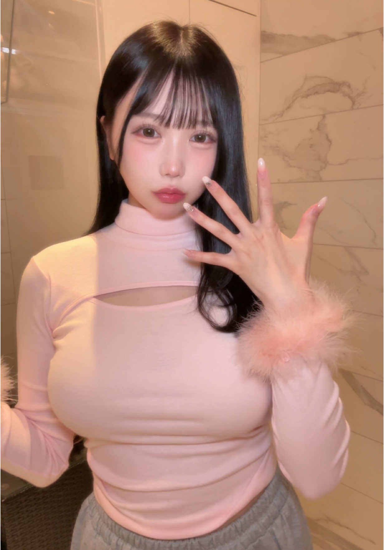 この前満員電車に乗った時当たっちゃった人達ごめんなさい