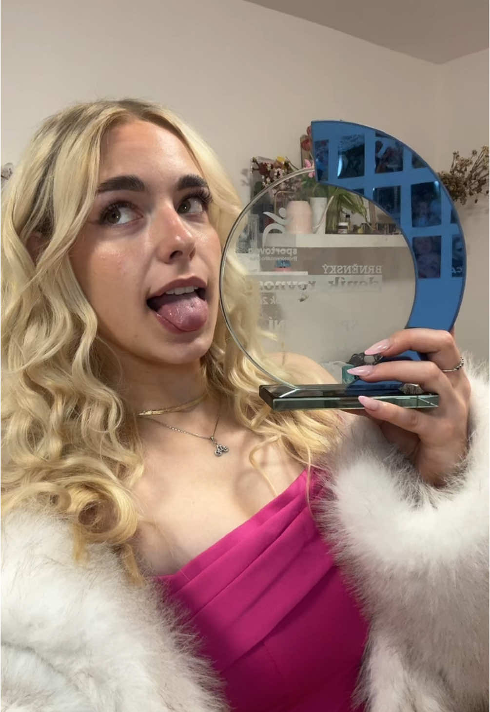 moc děkuju všem kdo pro mě hlasovali🩷 díky vám jsem se mohla stát sportovním miláčkem jihomoravského kraje 🤪 #czech #fyp #foryou #lipsync 
