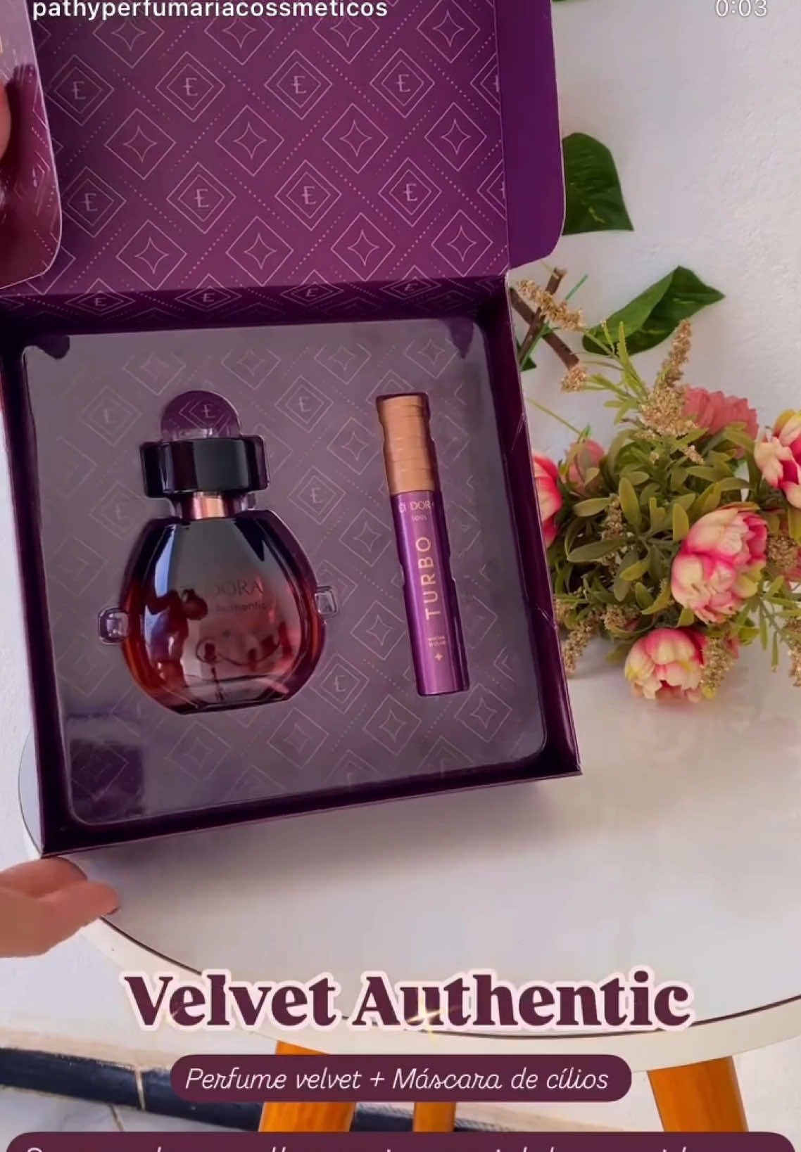 Começar o dia bem animada por aqui ? 😍 Que kit lindo é esse ? Perfeito pra presentear 🎁 Perfume Velvet authentic é uma fragrância envolvente, um floral oriental 😍  Essa máscara de cílios é simplesmente perfeita , alonga e preenche e o melhor , deixa aquele cílios efeito boneca 👏🏻😍 @eudora  . . . . . . . . . . #kiteudora #velvet #velvetauthentic #mulher #mae