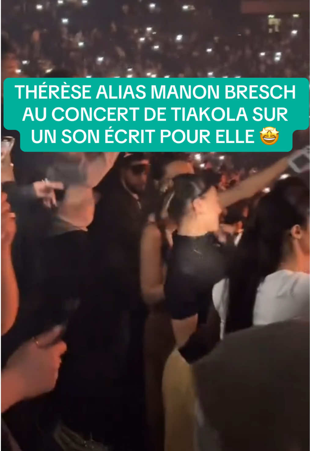 Elle est si belle 🫠 #tiakola #plusbellelavie #plusbellelavieencoreplusbelle #marseille #manonbresch 