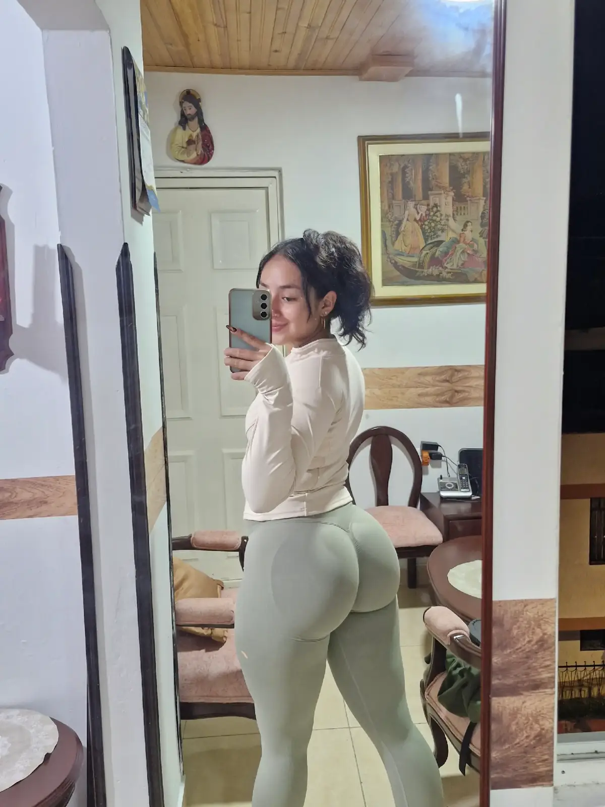 Amando cada uno de mis outfits para ir al gym, estrenar me motiva al 1000🔝 #fyp #outfit #girls #girlgym #gym 