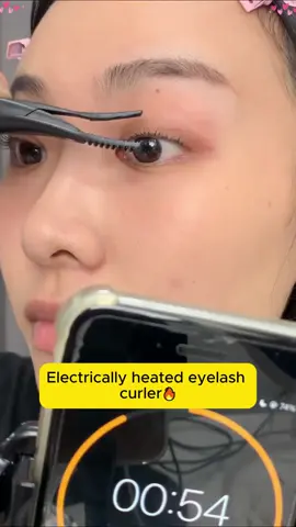 Electrically heated electric electric eyelash curler