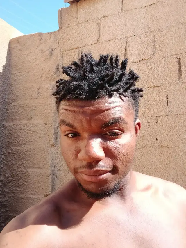 #ca we be friends 🙃 oya let's follow each other 