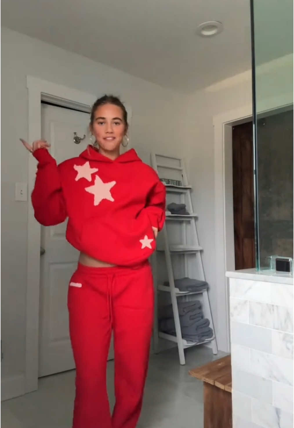 obsessed with @maeve in our matching set 🍒✨#sweatset #gracieslounge 
