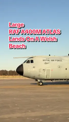 How’s this for a day at the beach in wales ? ✈️ 🏴󠁧󠁢󠁷󠁬󠁳󠁿 🏖️  #Wales #beachvibes #aviation #aviationlovers #aviationlife #landings #atlas #a400m #royalairforce #raf #viralvideos #armylover #fyp #fyppp #welshtiktok #welshtiktoker #lfa17 #lfa7 
