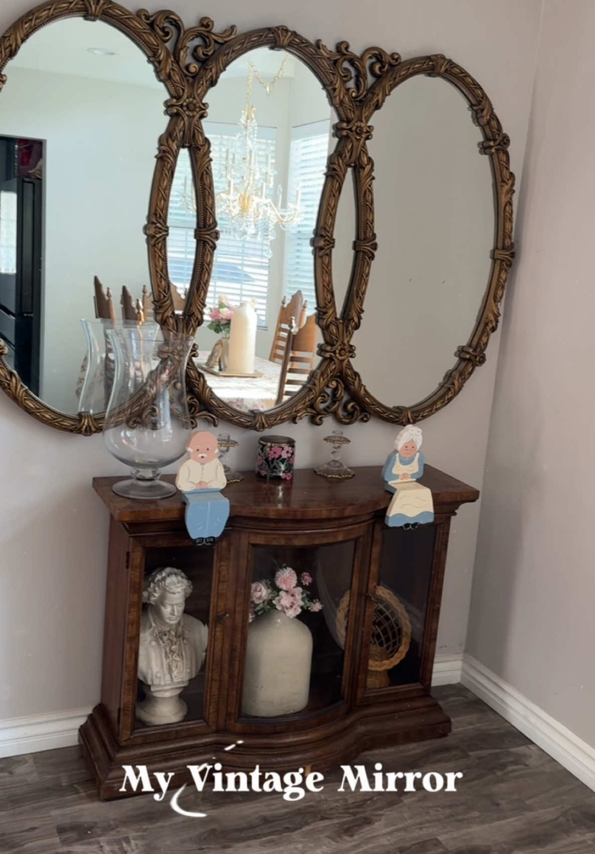 Little by little decorating my house. I will  move things around once I buy more things . #decor #vintage #vintagedecor 