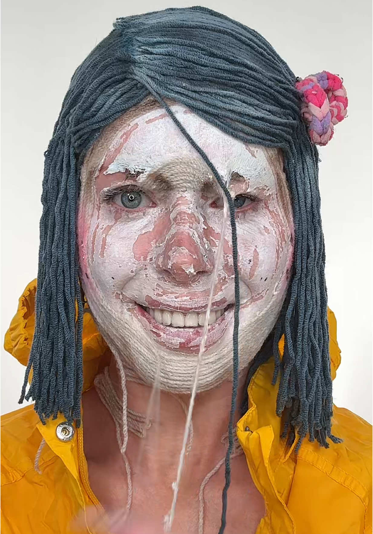 Yarn Doll Makeup removal! Coraline Inspired 😱 what look should I create next?! Ib: @Anna👩🏼‍🎨 