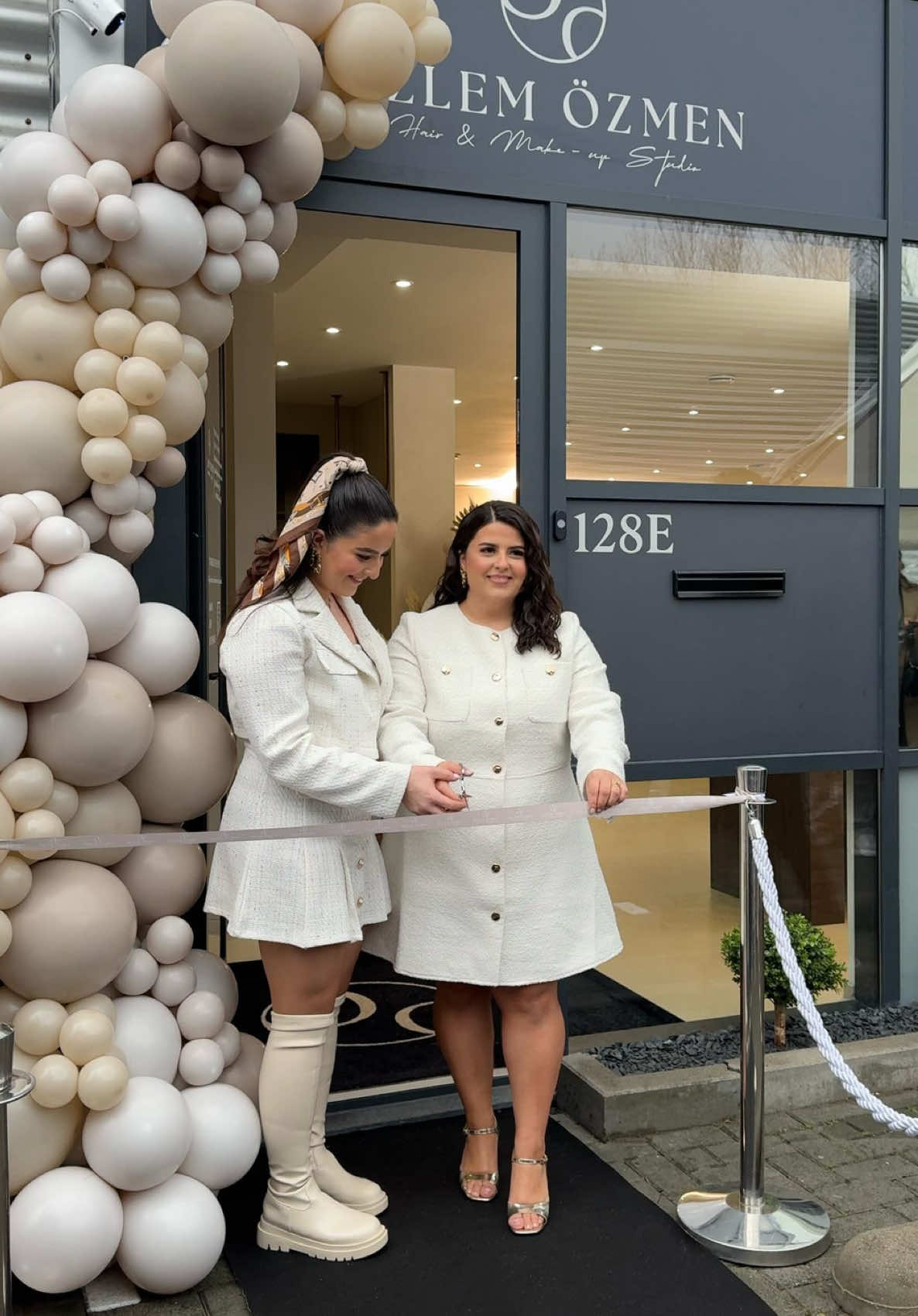 From a dream to reality! This is just the beginning! thank you all 🥹🤍#foryouu #fyp #fyppp #kesfet #kesfetteyiz #xyzabc #for #beauty #opening #salon #grandopening #salonopening #eventdecor #hair #makeup #balloons #decor #event #blessings #congratulations 