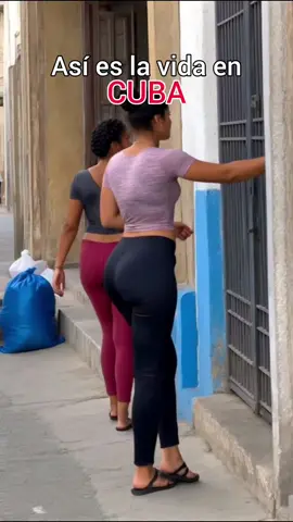 Así es la vida en Cuba 🇨🇺 #cubanas #estadosunidos🇺🇸 #habana #cubanos #cuba #cubanosporelmundo #cubanashermosas #onthisday #longervideos #usa #estadosunidos 