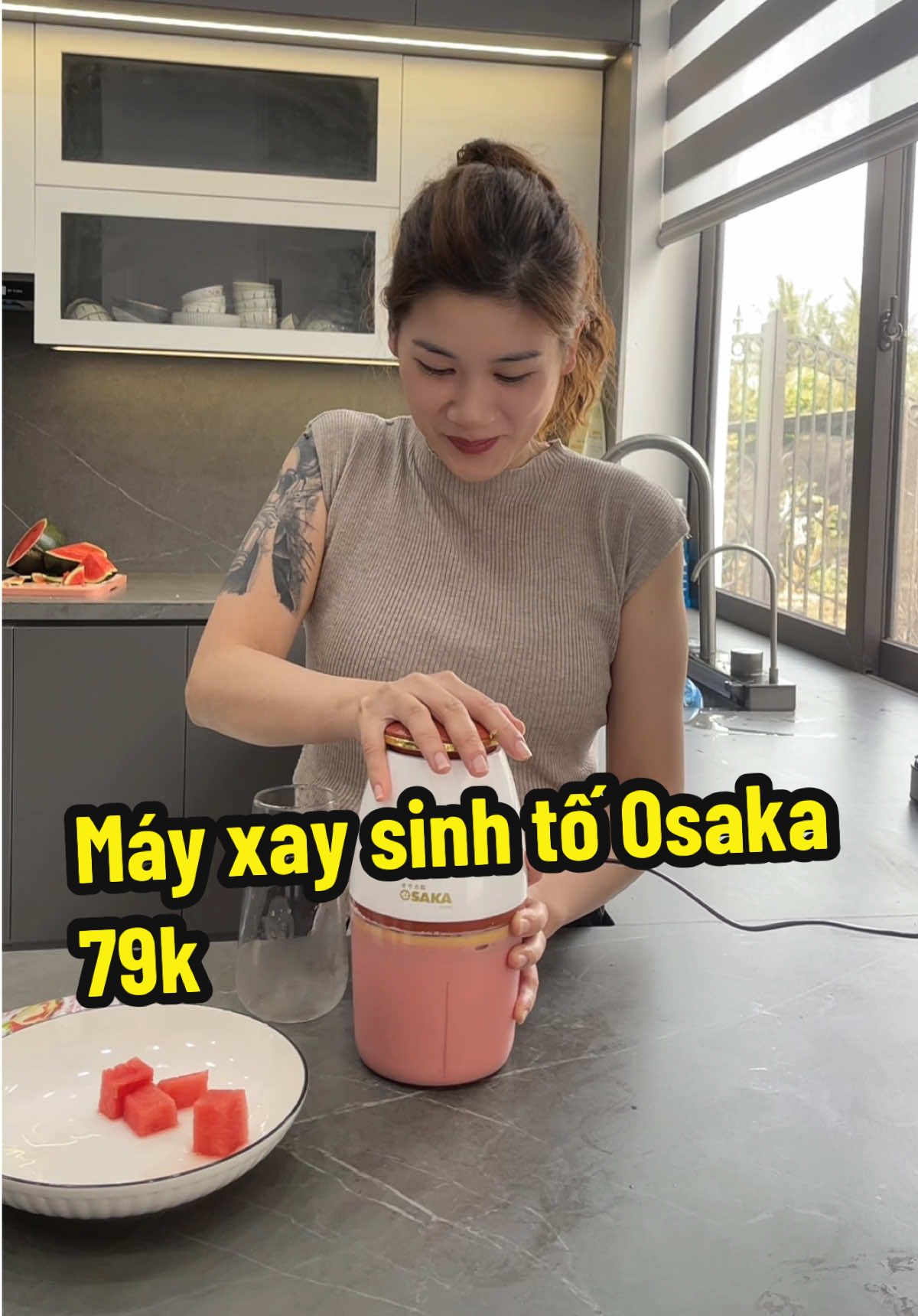 #viral  Máy xay đa năng có 79k mà xay thịt , xay đá , xay sinh tố . Dùng 2 năm rồi k hỏng #xuhuong #xuhuongtiktok #affiliatemarketing #MonMenReview #mayxaydanang 