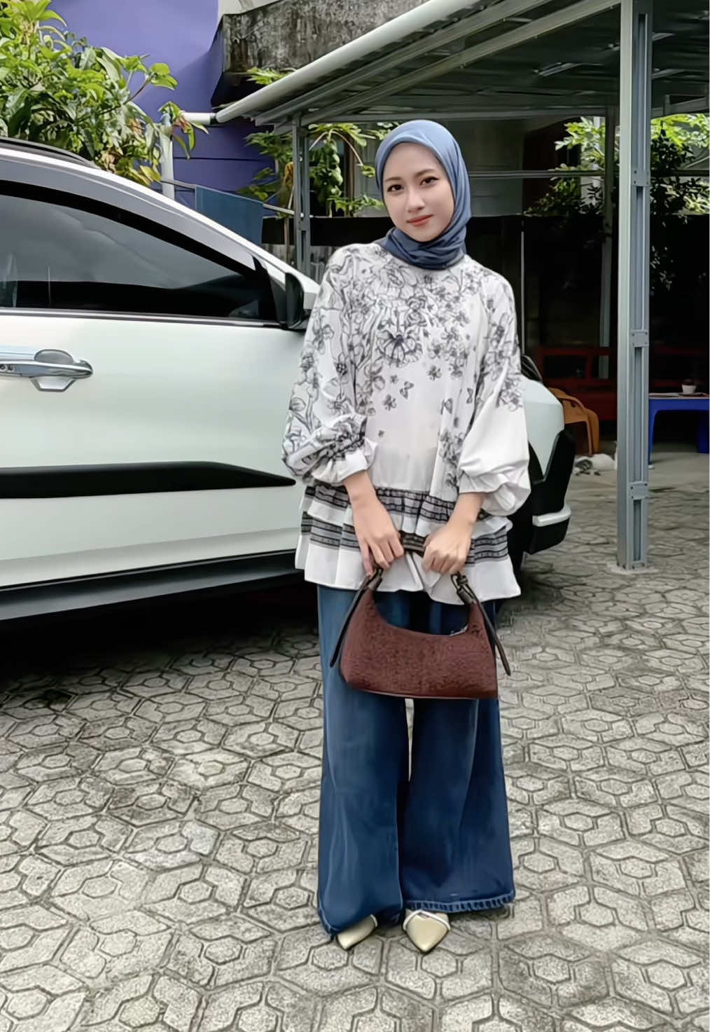 Eid outfit day 3 💙#outfitideas #outfitlebaran #raya2025 #wearingklamby #outfitinspo 