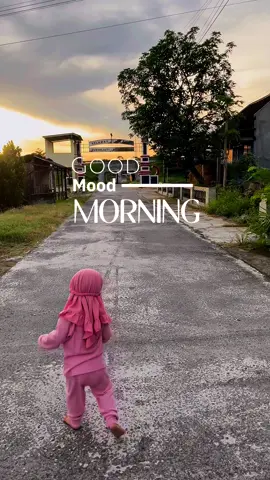 Jalan pagi bersama bocil🤗