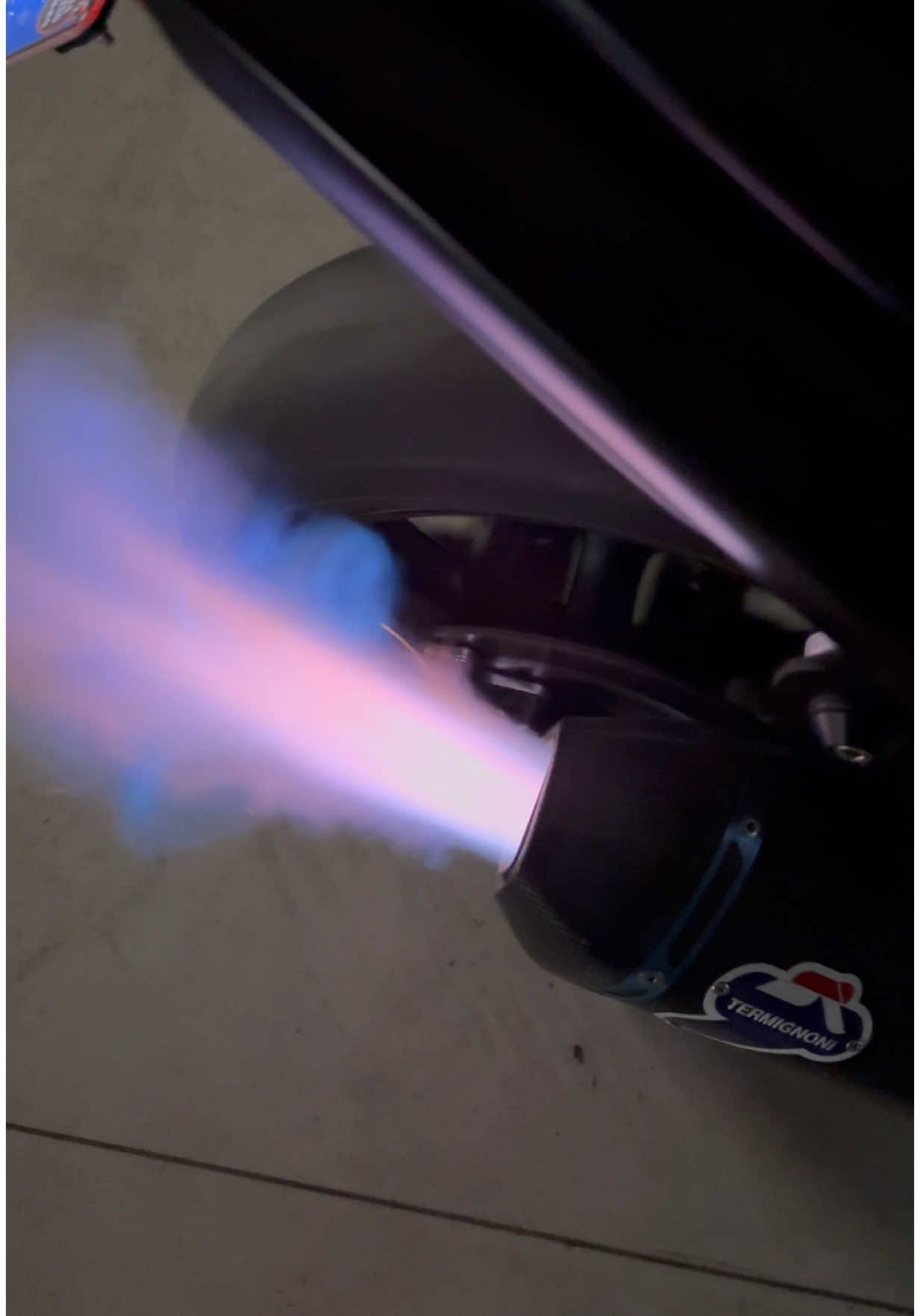 🔥🔥 #tmax #tmax560 #techmax #flames #termignoni #yamaha #loud #fyp 