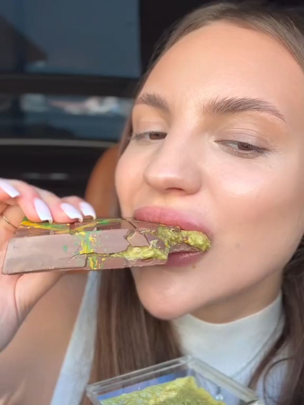 #asmr #keşfetteyizzz #mariavehera257 #chocolate #dubaichocolate @leah halton 