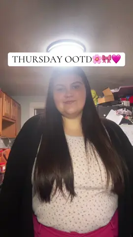 Happy Thursday friends!!! We made through the tornadoes last night and ready for a great day!!! #ootdinspo #plussizefashion #curvyfashion #outfitinspo #fitcheck 